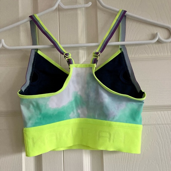 Kara Traa Froya sports bra - Picture 2 of 3